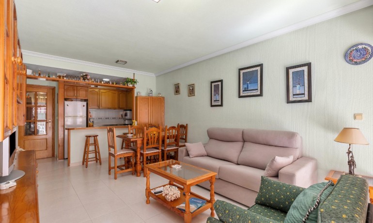 Sale - Apartment / Flat -
Torrevieja* - Playa del cura