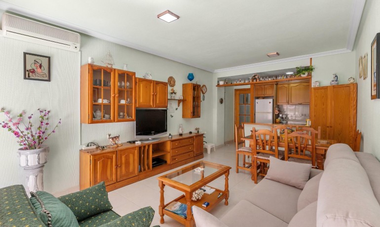 Sale - Apartment / Flat -
Torrevieja* - Playa del cura