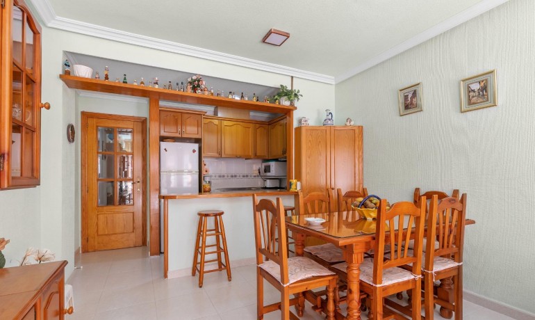 Sale - Apartment / Flat -
Torrevieja* - Playa del cura