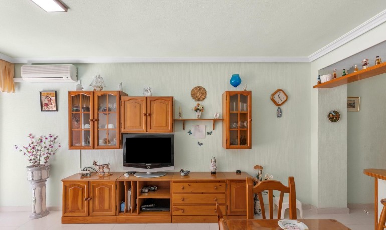 Sale - Apartment / Flat -
Torrevieja* - Playa del cura