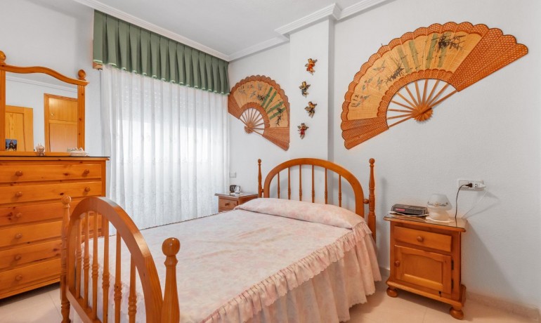 Sale - Apartment / Flat -
Torrevieja* - Playa del cura