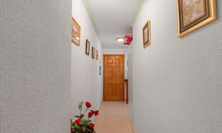 Sale - Apartment / Flat -
Torrevieja* - Playa del cura