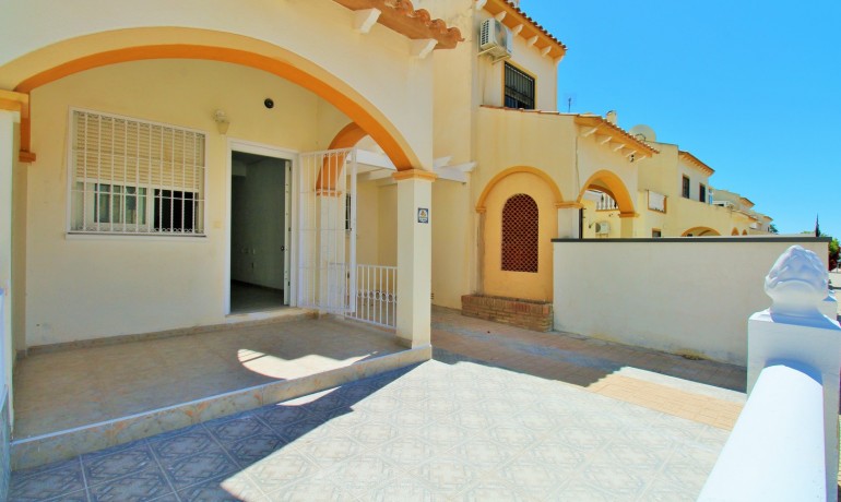 Venta - Casa -
Playa Flamenca