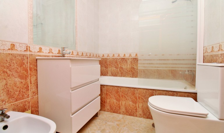 Venta - Casa -
Playa Flamenca