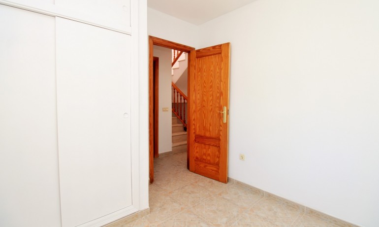 Venta - Casa -
Playa Flamenca