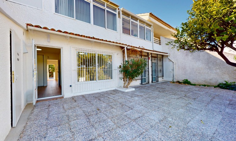 Herverkoop - Huis -
Orihuela* - Villamartin