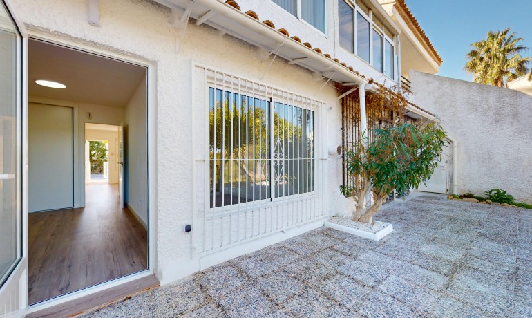 Herverkoop - Huis -
Orihuela* - Villamartin