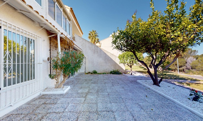 Herverkoop - Huis -
Orihuela* - Villamartin