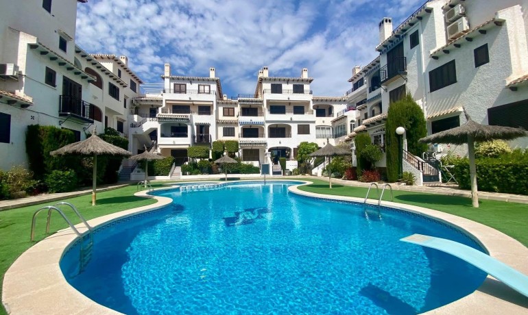 Sale - Apartment / Flat -
Orihuela Costa* - Cabo Roig