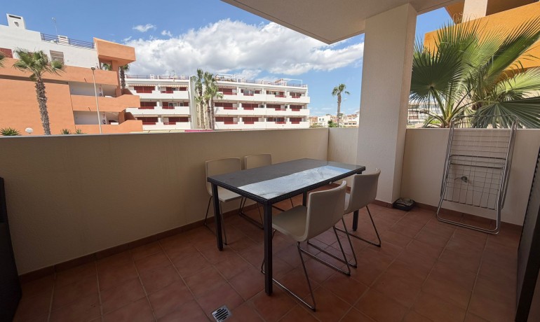 Sale - Apartment / Flat -
Orihuela* - Punta Prima