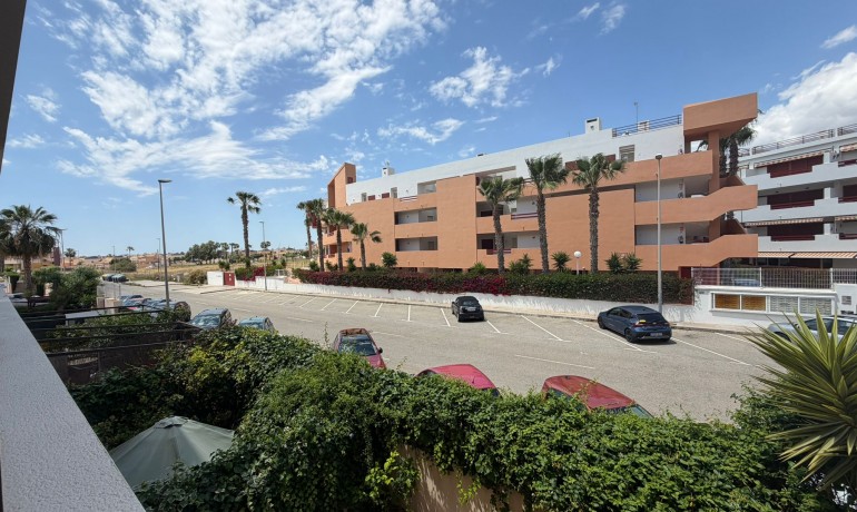 Sale - Apartment / Flat -
Orihuela* - Punta Prima
