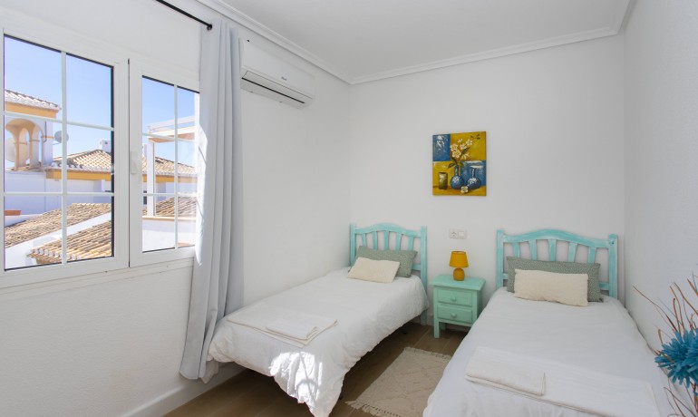 Sale - Apartment / Flat -
Orihuela Costa - Playa Flamenca
