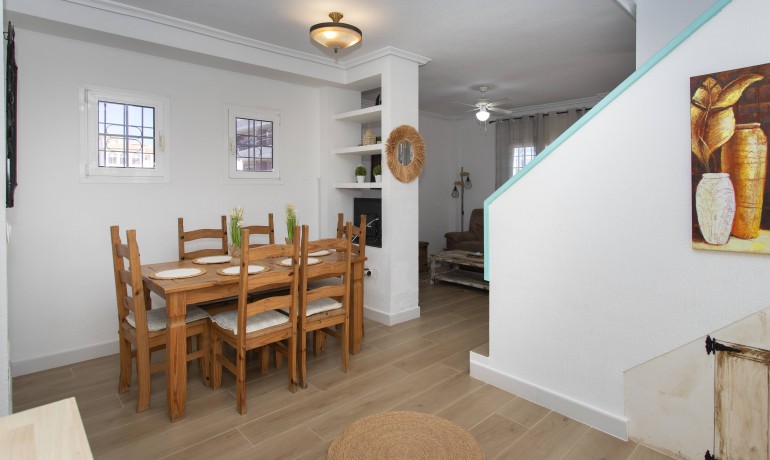 Sale - Apartment / Flat -
Orihuela Costa - Playa Flamenca