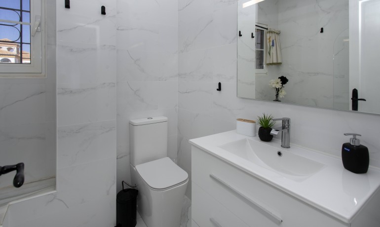 Sale - Apartment / Flat -
Orihuela Costa - Playa Flamenca
