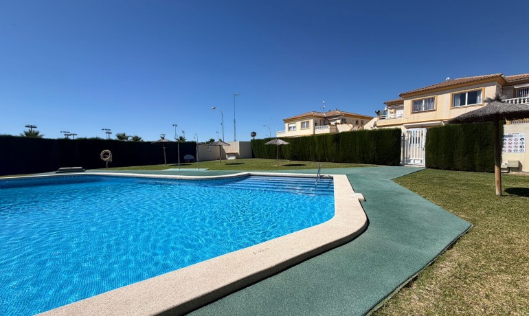 Sale - Apartment / Flat -
Orihuela Costa - Playa Flamenca