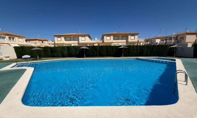 Sale - Apartment / Flat -
Orihuela Costa - Playa Flamenca