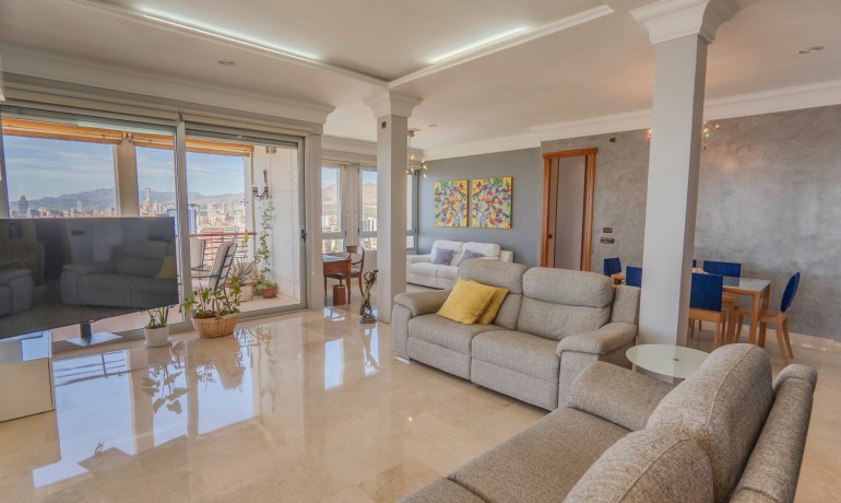 Sale - Apartment / Flat -
Benidorm - Benidorm - City