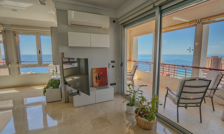 Sale - Apartment / Flat -
Benidorm - Benidorm - City
