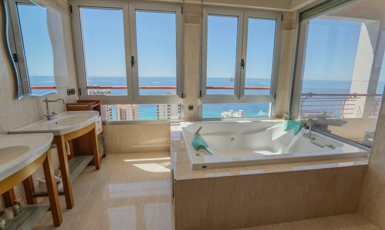 Sale - Apartment / Flat -
Benidorm - Benidorm - City