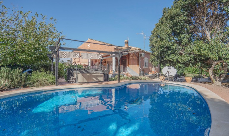Sale - Finca / Country Property -
Orihuela - San Bartolome