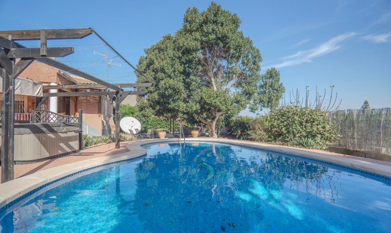 Sale - Finca / Country Property -
Orihuela - San Bartolome