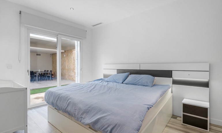Sale - Villa -
Algorfa - Lomas de La Juliana