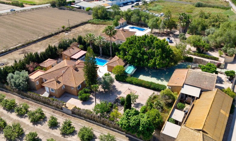 Sale - Finca / Country Property -
Rojales - Rojales - Country