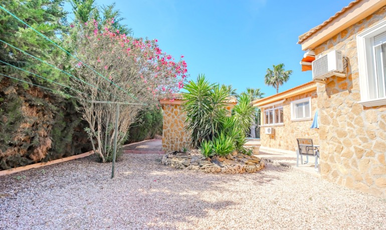 Sale - Finca / Country Property -
Rojales - Rojales - Country