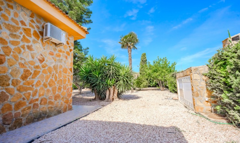 Sale - Finca / Country Property -
Rojales - Rojales - Country