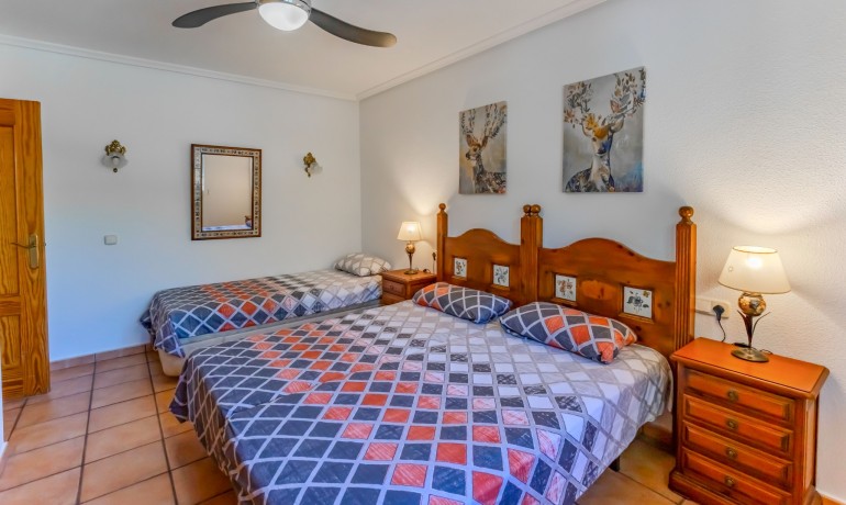 Sale - Finca / Country Property -
Rojales - Rojales - Country