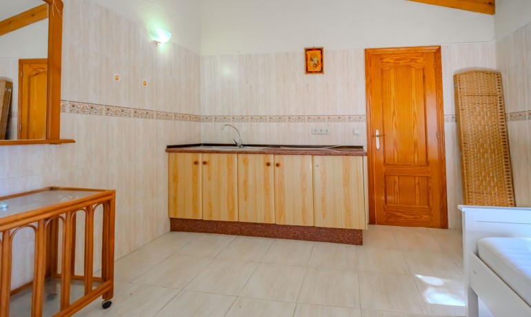 Sale - Finca / Country Property -
Rojales - Rojales - Country