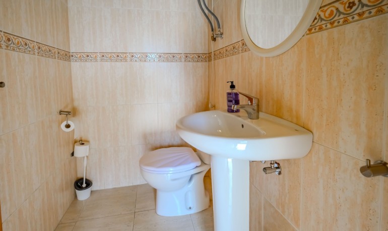 Sale - Finca / Country Property -
Rojales - Rojales - Country