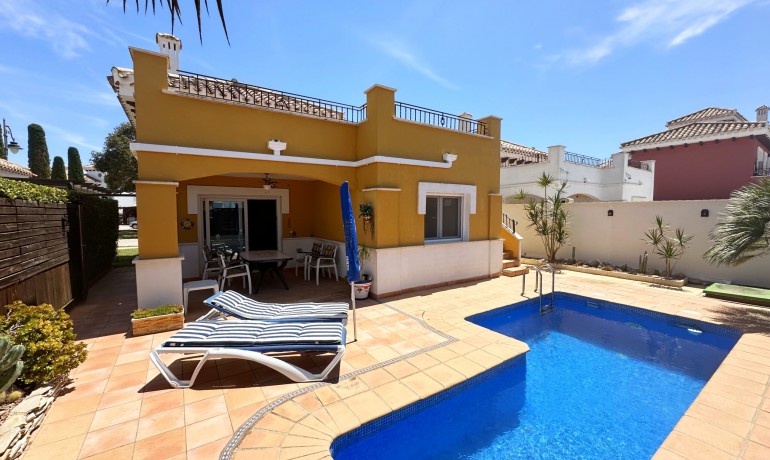 Sale - Villa -
Mar Menor Golf Resort - Mar Menor Golf Resort - Centre