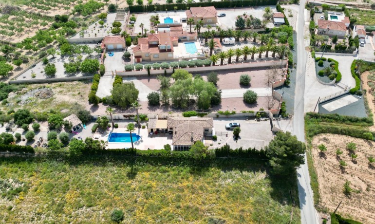 Venta - Villa -
Hondon de los frailes