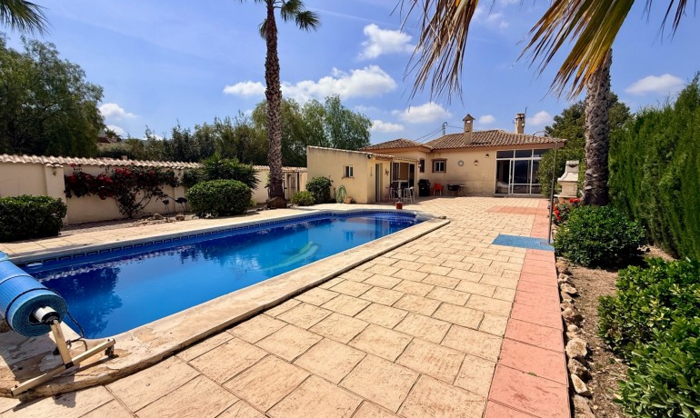Venta - Villa -
Hondon de los frailes