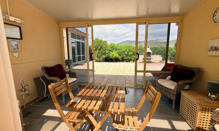 Venta - Villa -
Hondon de los frailes