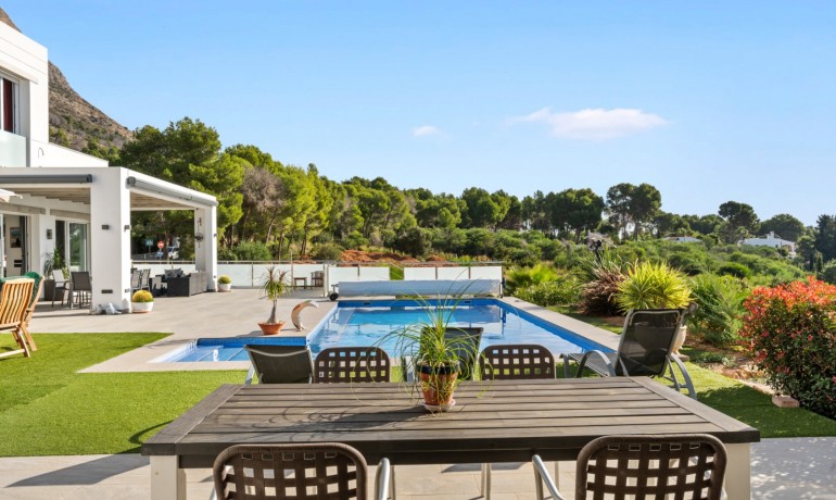 Sale - Villa -
Jávea / Xàbia - Montgó - Ermita