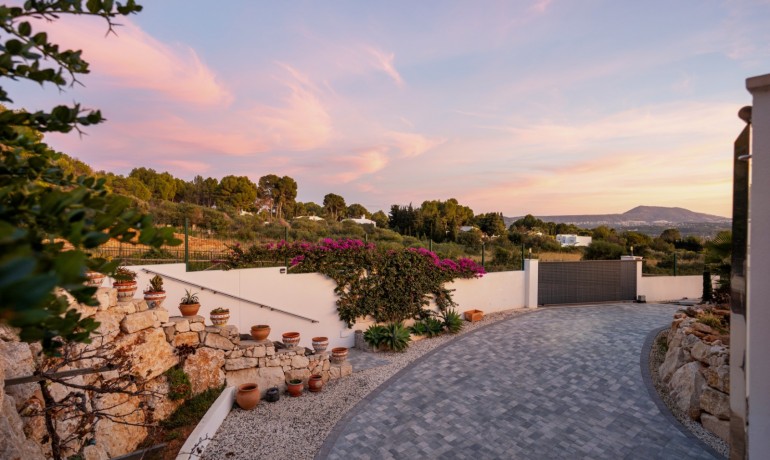 Sale - Villa -
Jávea / Xàbia - Montgó - Ermita