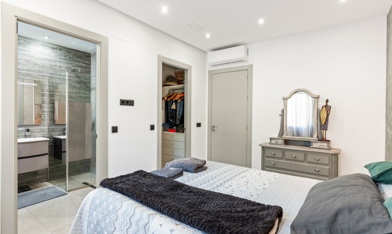 Sale - Villa -
Jávea / Xàbia - Montgó - Ermita