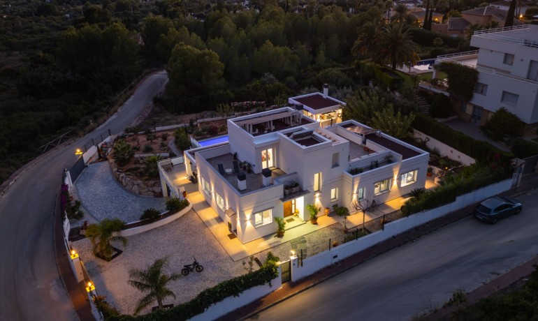 Sale - Villa -
Jávea / Xàbia - Montgó - Ermita