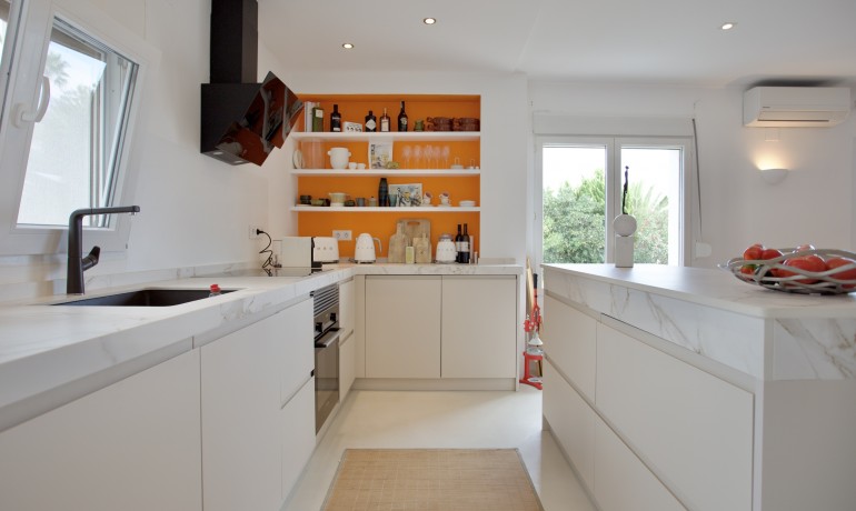 Sale - Villa -
Jávea / Xàbia - Portichol - Balcón al Mar