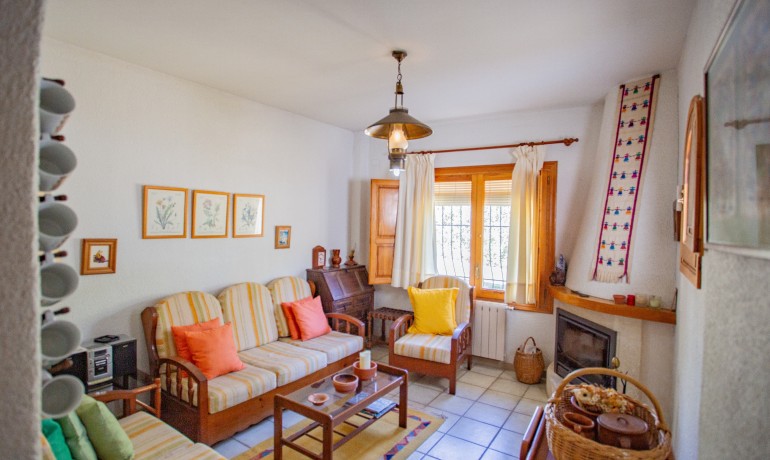 Sale - Villa -
Jávea / Xàbia - Partides comunes - Adsubia