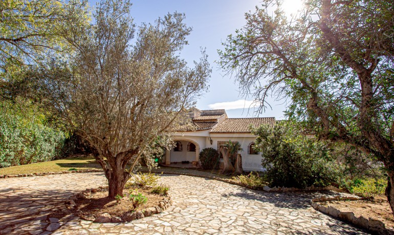 Sale - Villa -
Jávea / Xàbia - Partides comunes - Adsubia