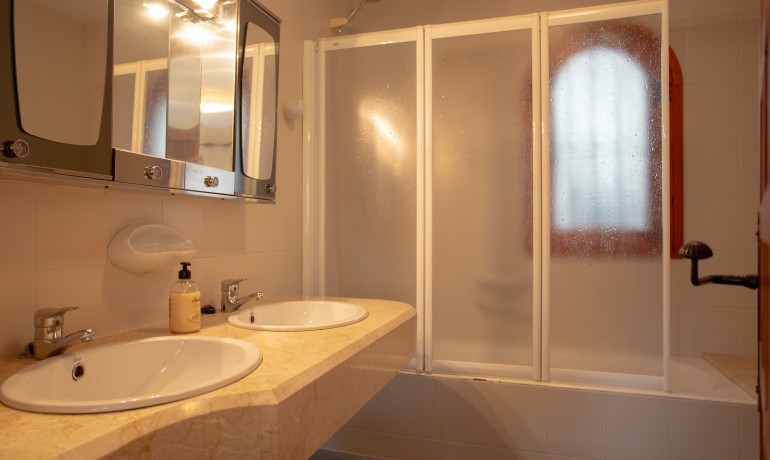 Sale - Villa -
Jávea / Xàbia - Montgó - Ermita