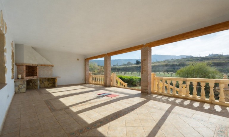 Sale - Farm -
Benitachell / El Poble Nou de Benitatxell - Centro