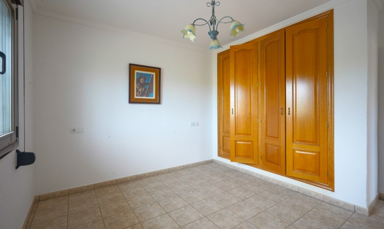 Sale - Farm -
Benitachell / El Poble Nou de Benitatxell - Centro