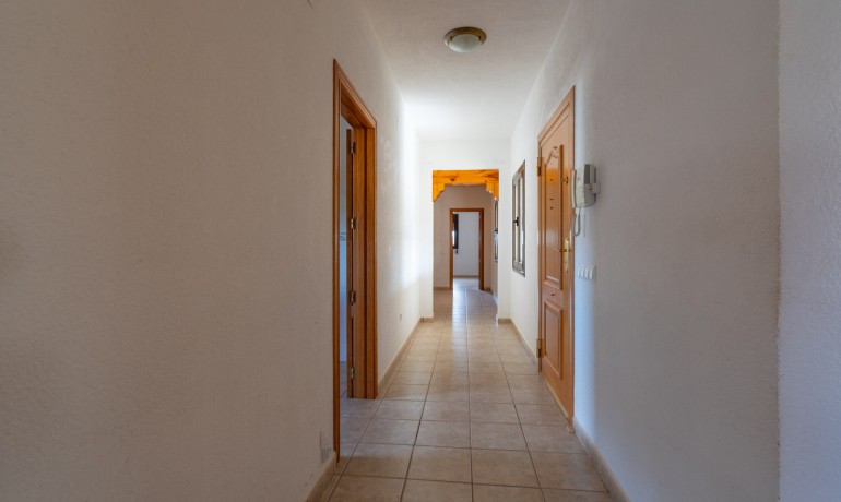 Sale - Farm -
Benitachell / El Poble Nou de Benitatxell - Centro