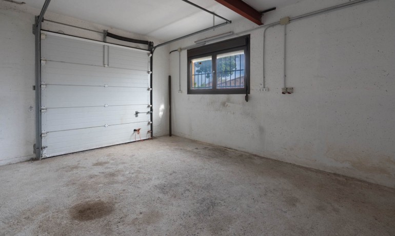 Sale - Farm -
Benitachell / El Poble Nou de Benitatxell - Centro