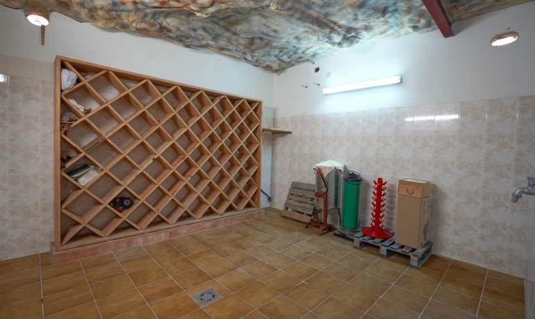 Sale - Farm -
Benitachell / El Poble Nou de Benitatxell - Centro