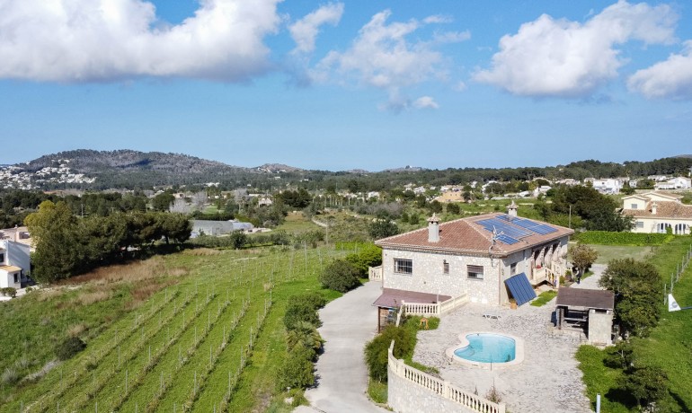Sale - Farm -
Benitachell / El Poble Nou de Benitatxell - Centro